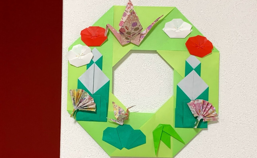 折り紙でお正月飾りリースを作ろう 簡単でおしゃれな折り方もご紹介 Weboo ウィーブー 暮らしをつくる