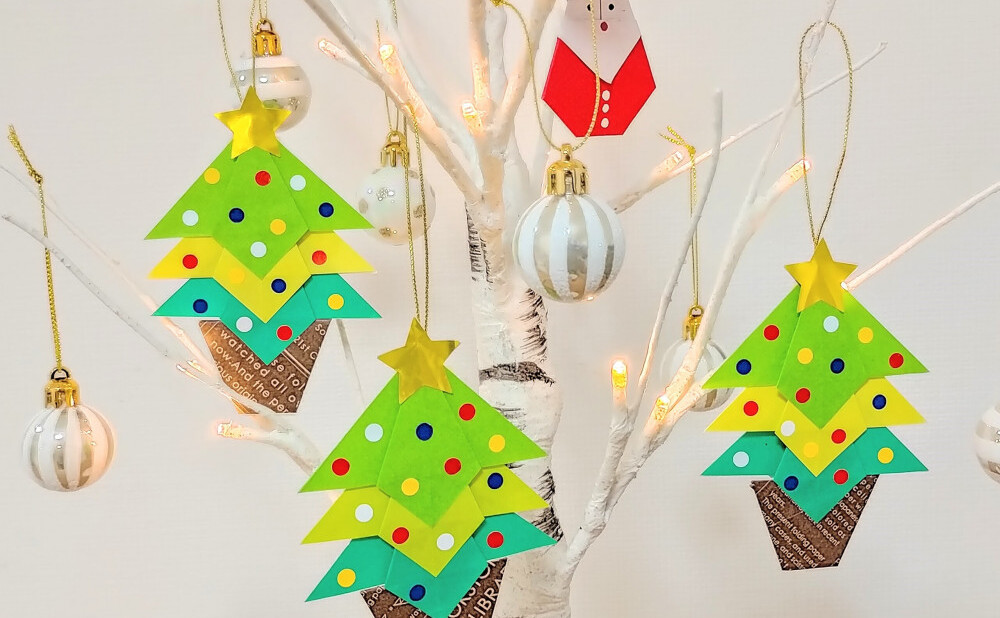 折り紙クリスマスツリーの折り方 平面 簡単に作れるかわいいオーナメントにも Weboo ウィーブー 暮らしをつくる