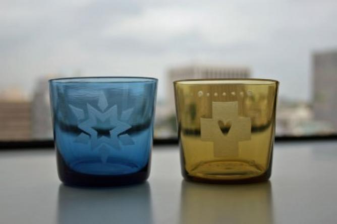 100均でグラスリッツェン♡ダイソーのミニルーターでガラスに模様を描こう | WEBOO[ウィーブー] 暮らしをつくる