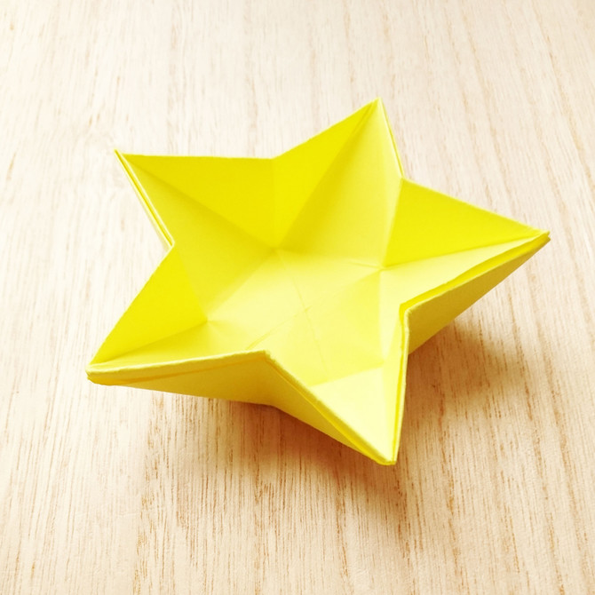 折り紙 星のお皿折り方 Weboo ウィーブー 暮らしをつくる