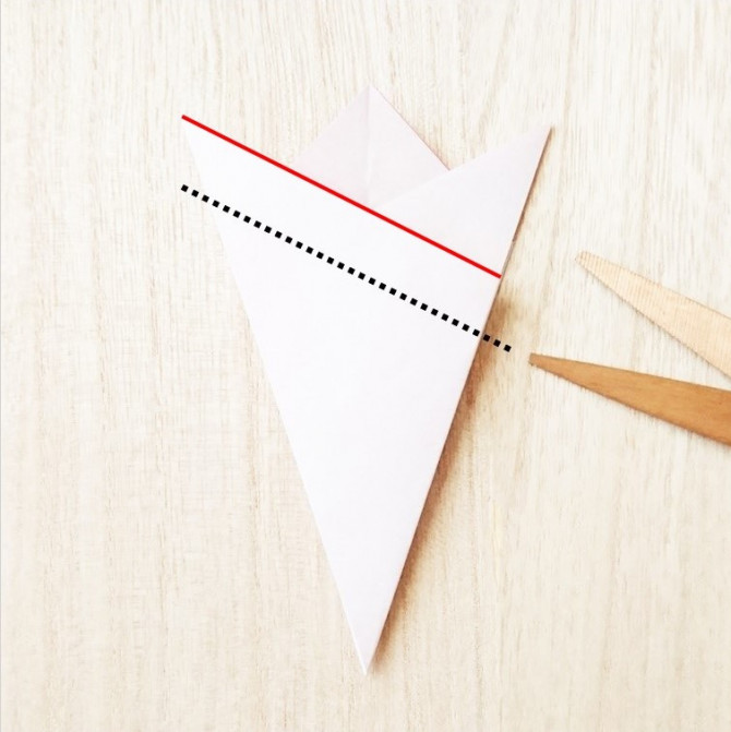 折り紙 ハイビスカスの作り方 簡単にできる立体的な折り方を紹介 Weboo ウィーブー 暮らしをつくる